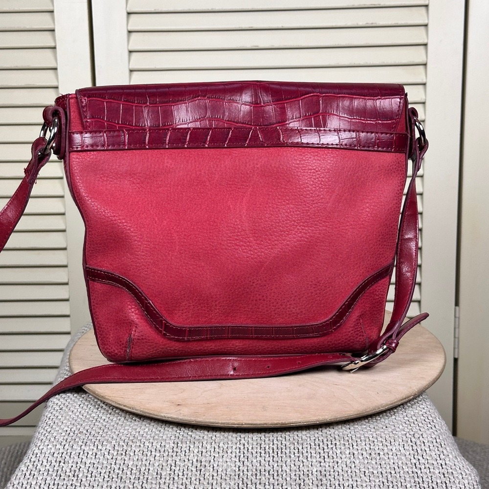 Coldwater Creek Crossbody Purse Shoulder Bag Red Suede and Croc Embossed Leather - Picture 3 of 10
